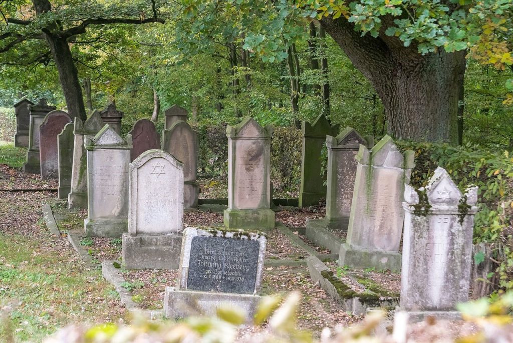 Ein jüdischer Friedhof nachweisbar